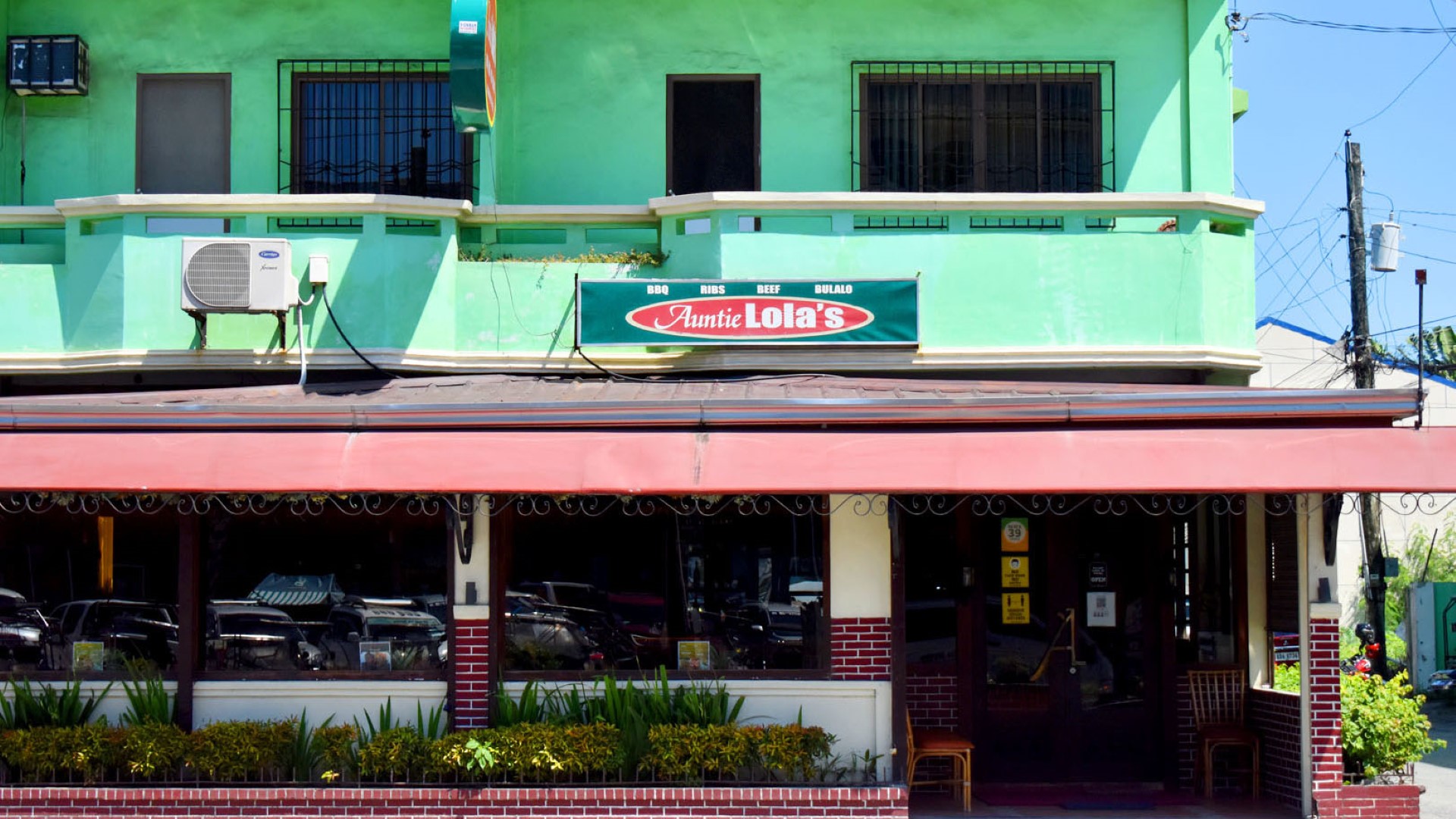 Auntie Lola's Restaurant