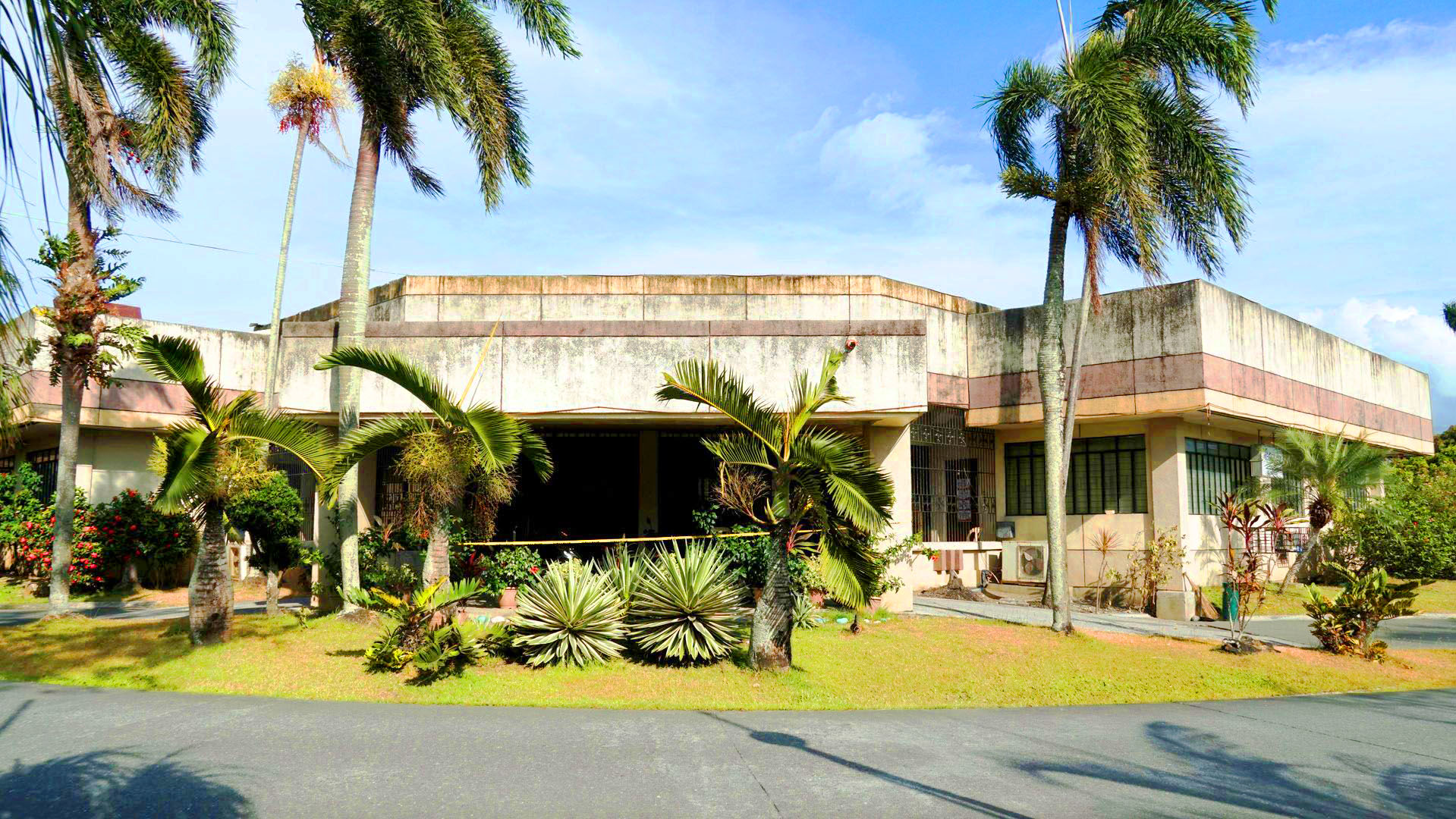 Bahay Tuklasan Dormitory
