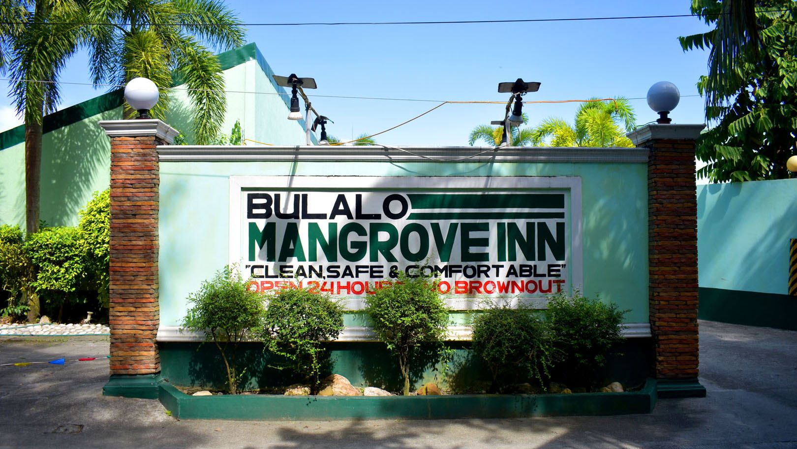 Bulalo Mangrove Inn