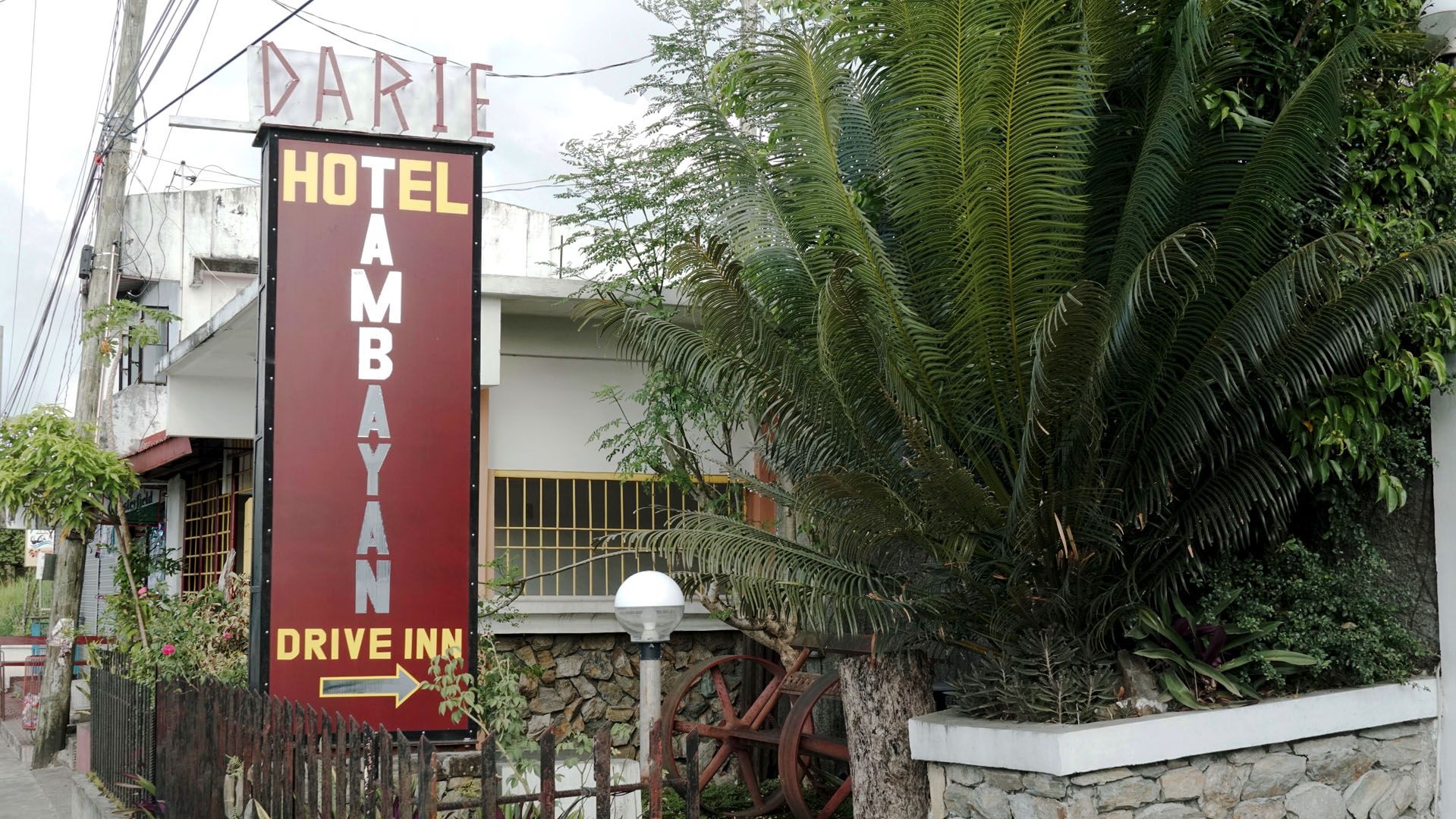 Darie Tambayan Hotel