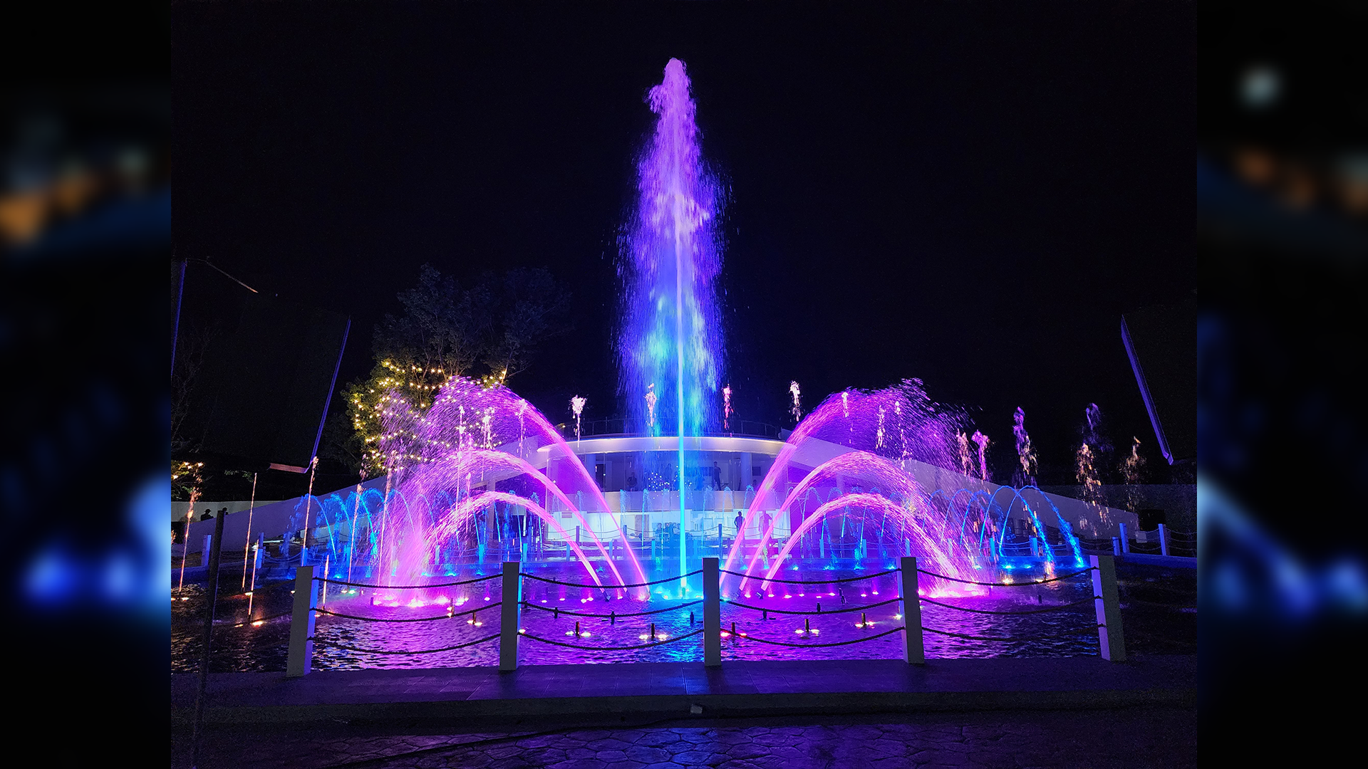 Plaza Del Gobernador : Ang Liwasan ng Mamamayan