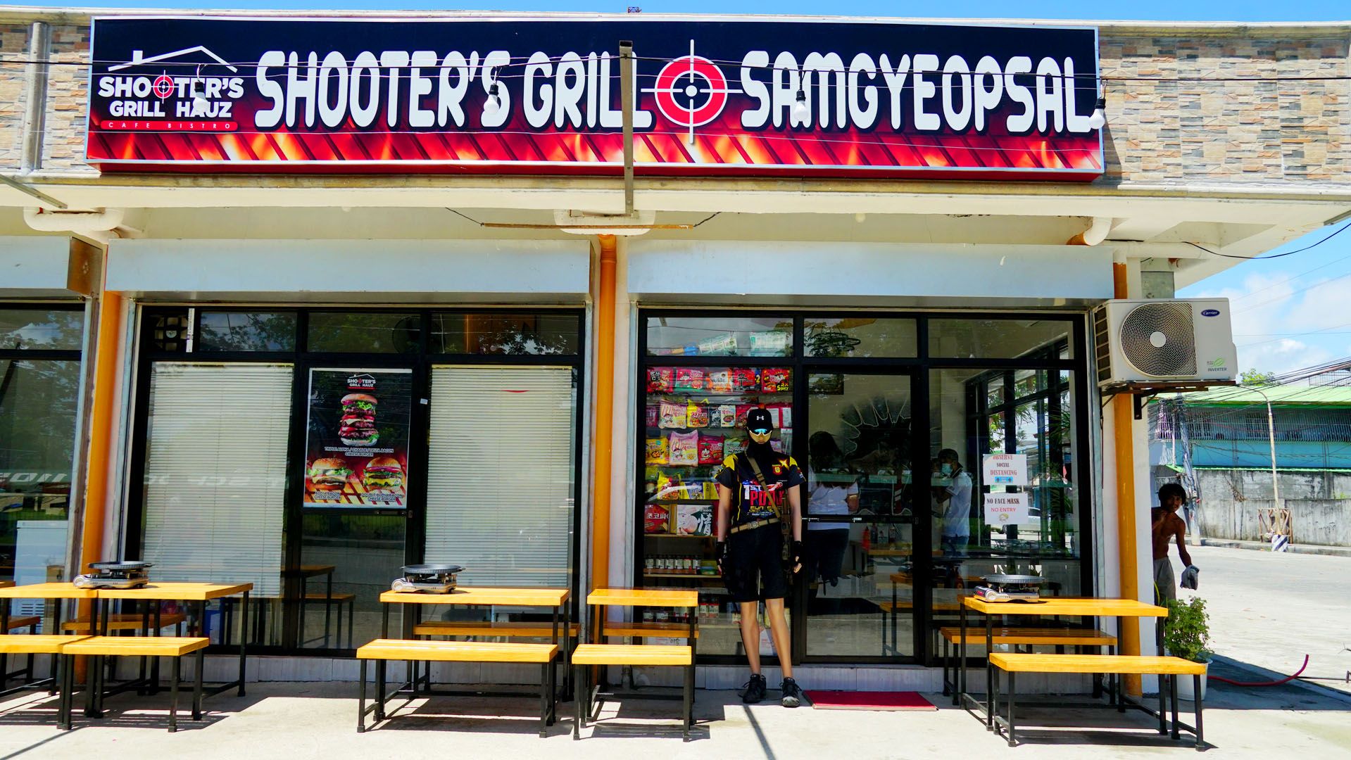 Shooter's Grill Hauz Café Bistro