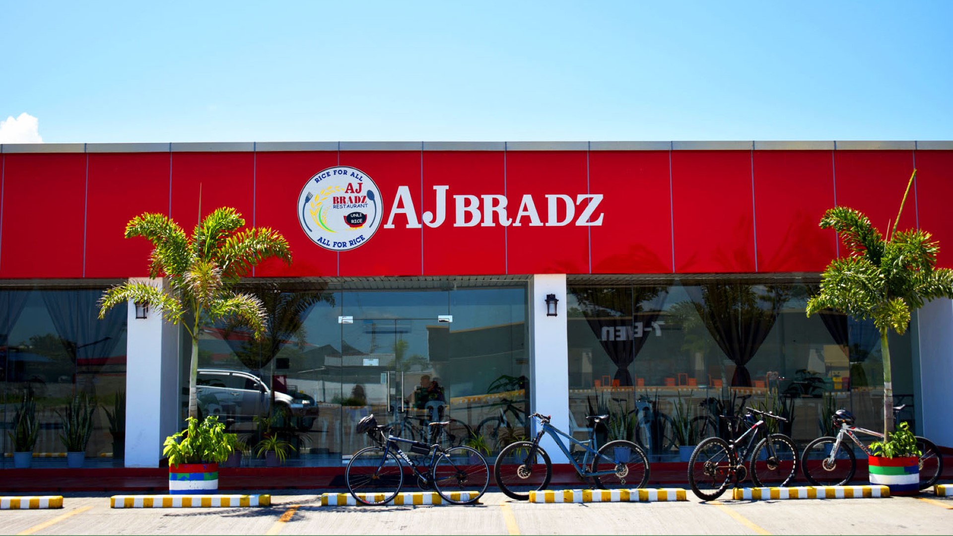 AJ Bradz Restaurant