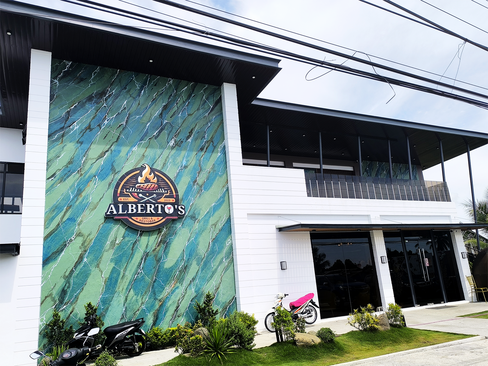 Alberto's Grill and Restobar